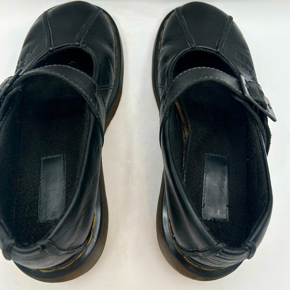 RARE Vtg Dr. Martens Women's 8
Black Leather Daisy Flower Shoes
Chunky Mary Jane - Picture 10 of 17